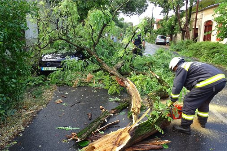 Biztosítók: milliárdos károkat okoztak a viharok