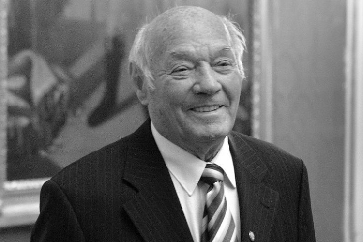 Elhunyt Buzánszky Jenő