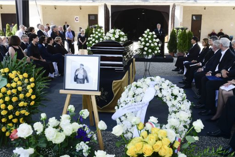 Utolsó útjára kísérték Jankovics Marcellt