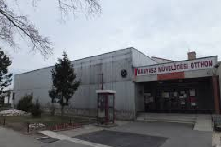Megkezdődött a Kertvárosi Bányász Művelődési Otthon energetikai korszerűsítése