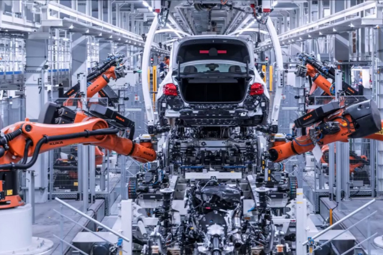 Rekorderedményt értek el a legnagyobb autógyártók a harmadik negyedévben