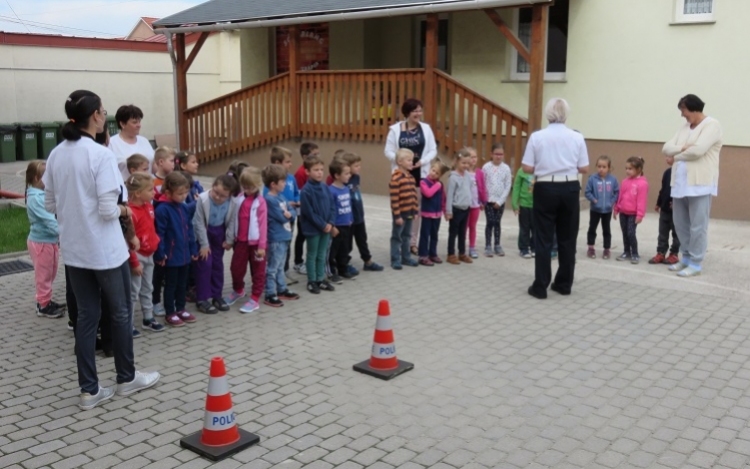 BALESET MEGELŐZÉSI ELŐADÁS ÓVODÁSOKNAK 